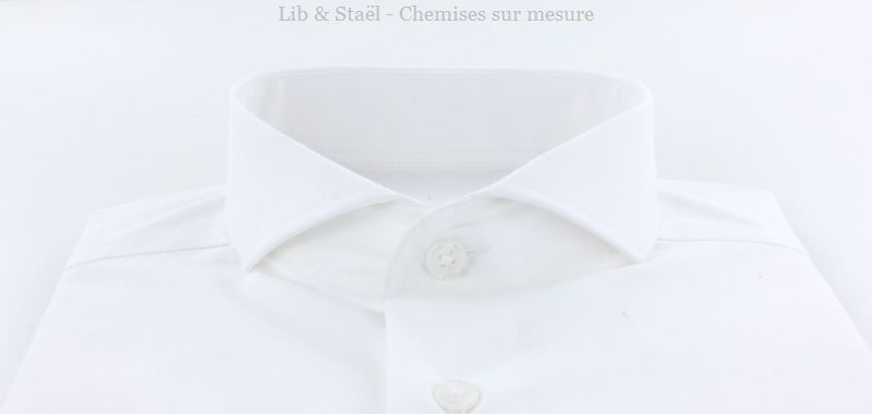 Bügelleichtes, schlichtes weißes Popeline-Hemd